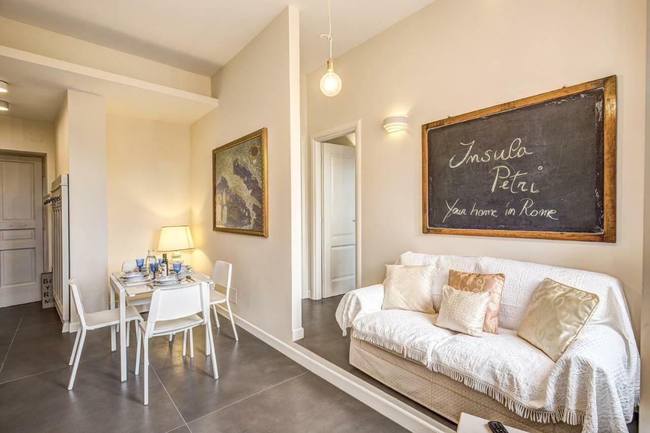 Insula Petri _ 2Bdr Apartment ローマ エクステリア 写真